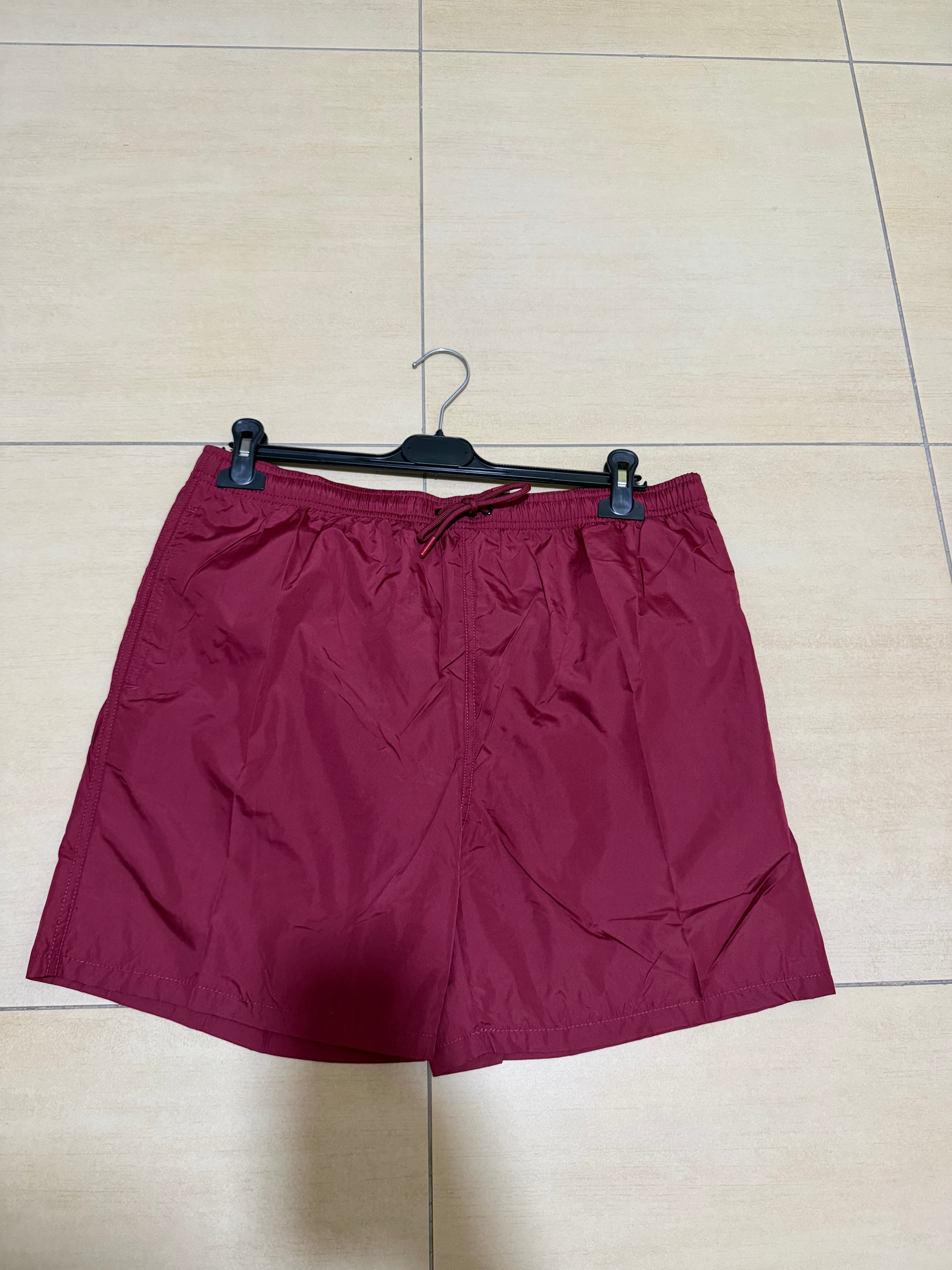 costume Bordeaux basic