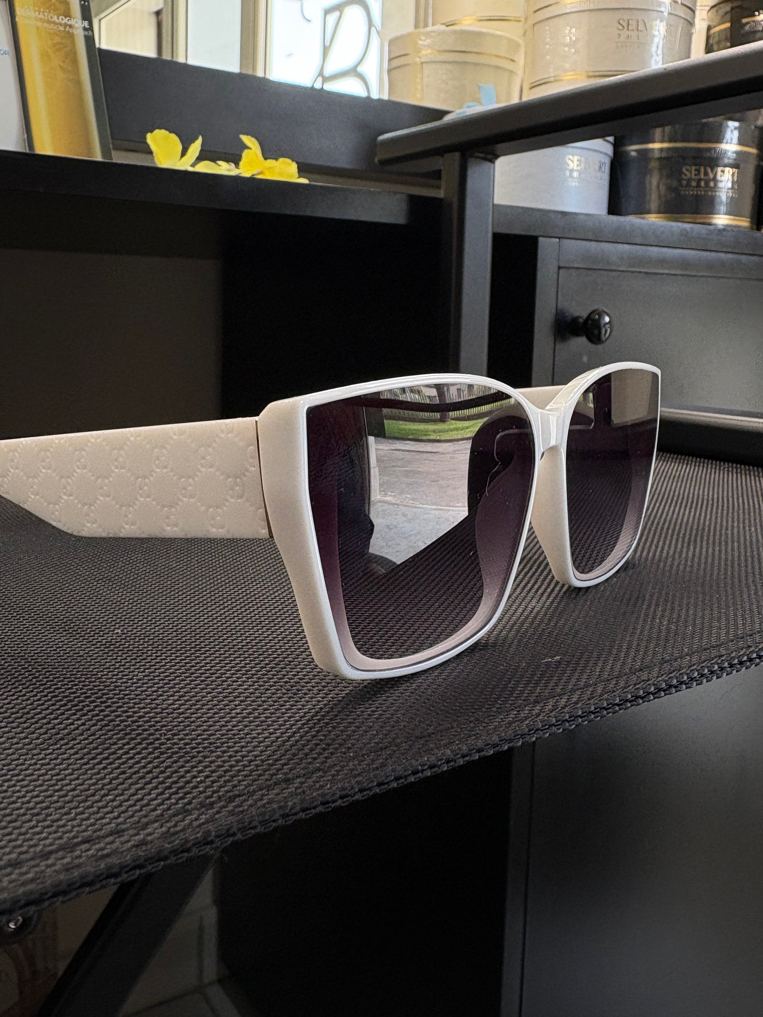 sunglasses mod* gucci
