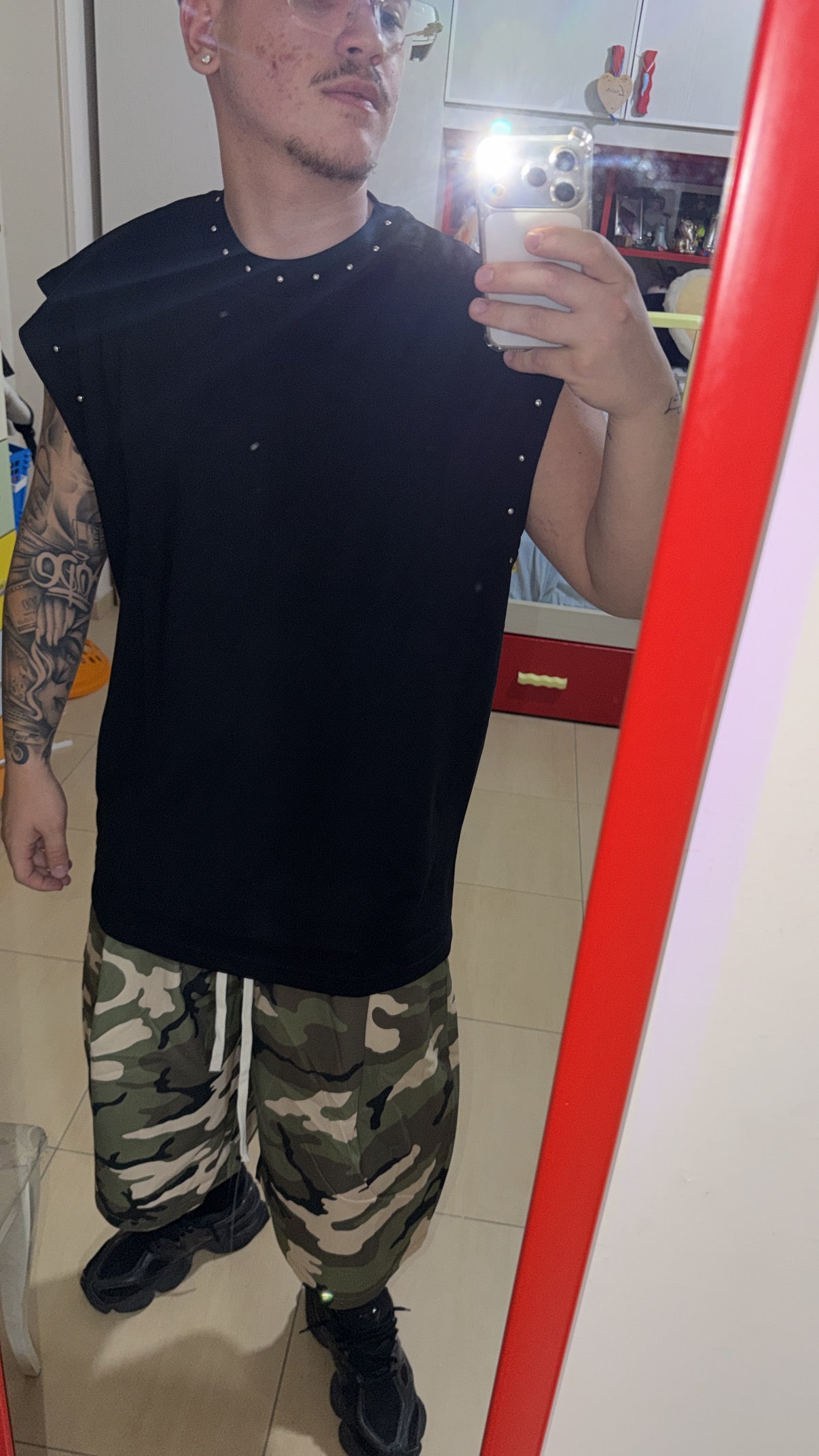 canotta basic black borchie