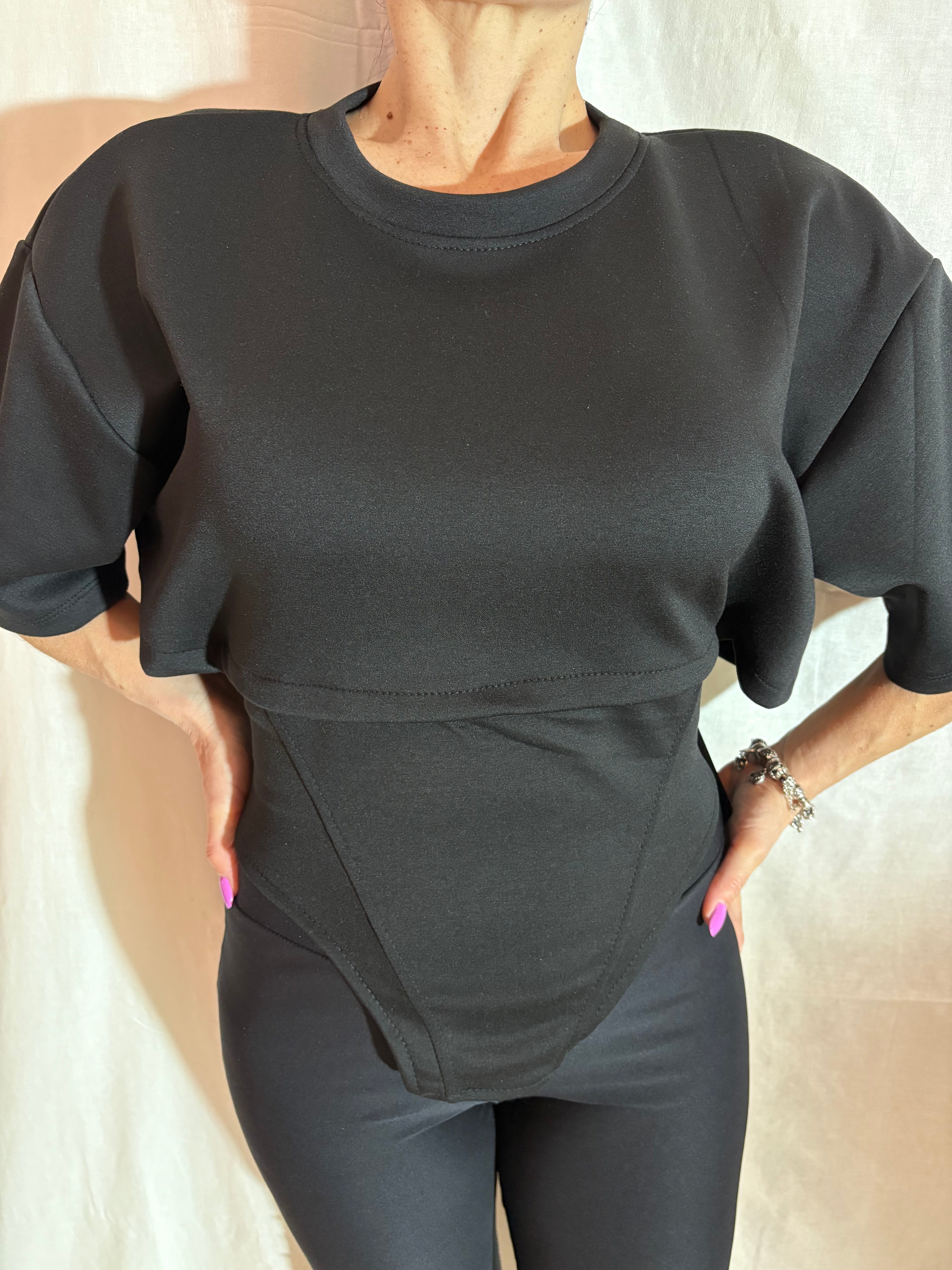 t shirt stringhe black
