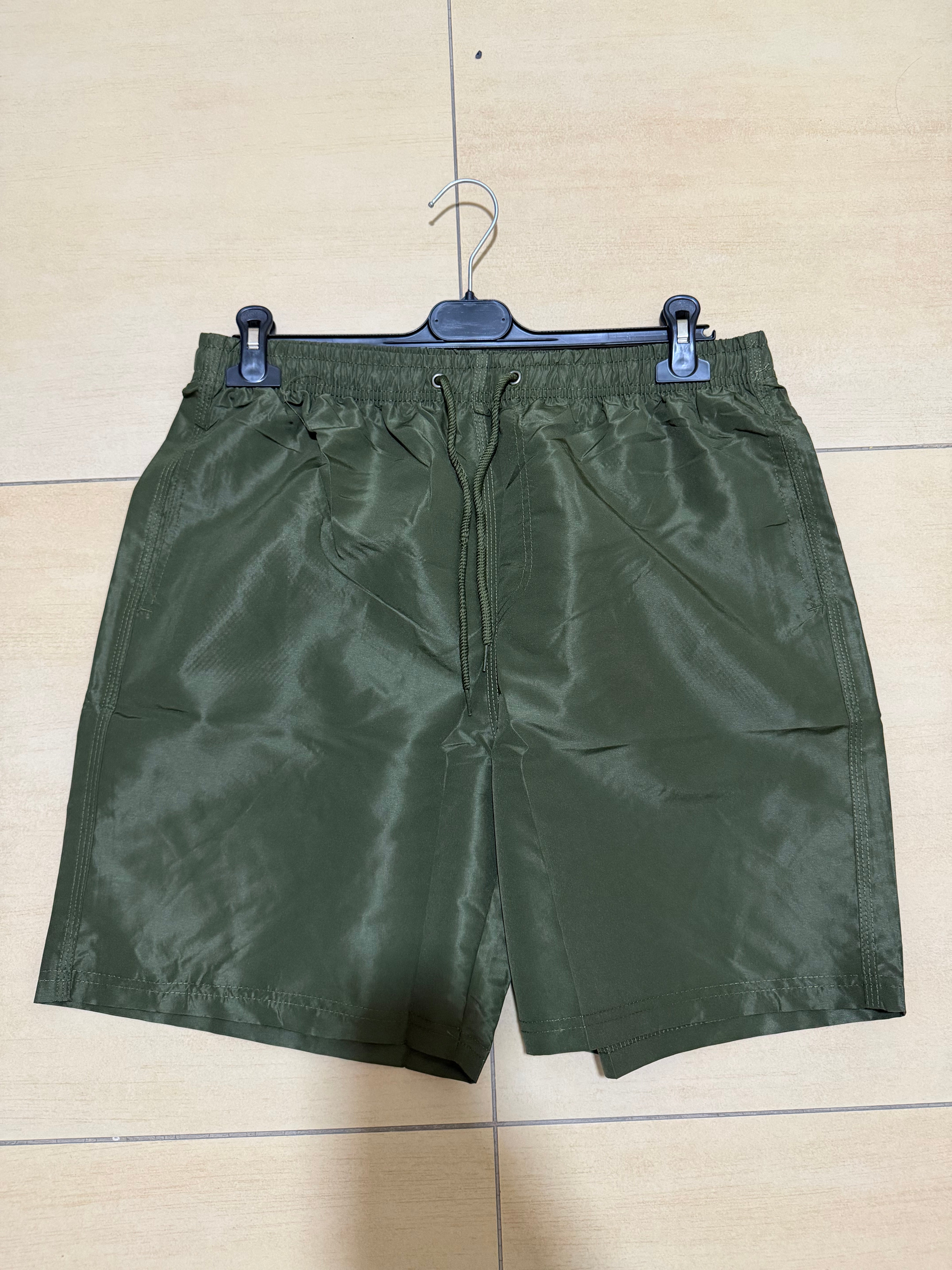 costume verde militare