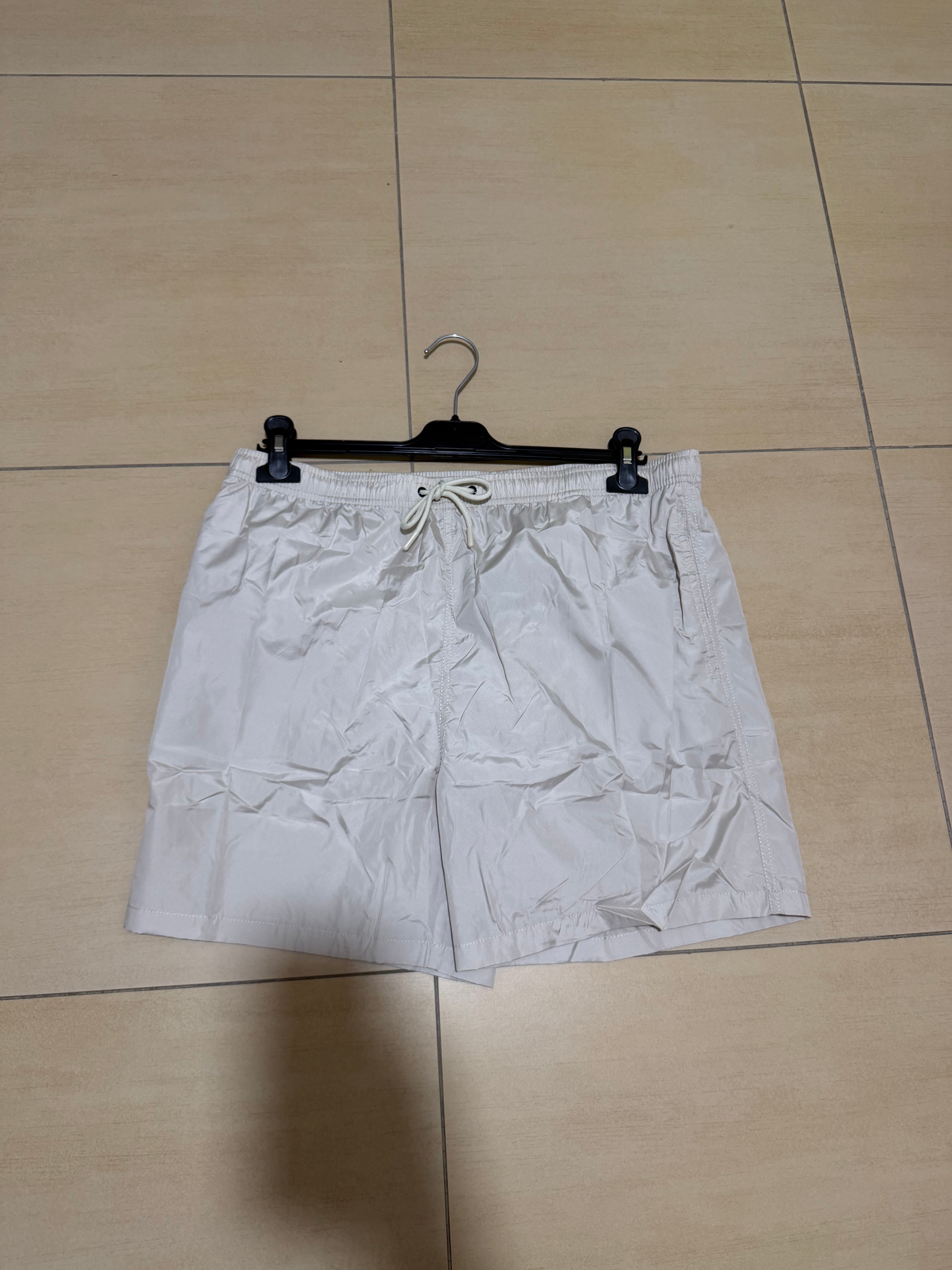 costume beige basic